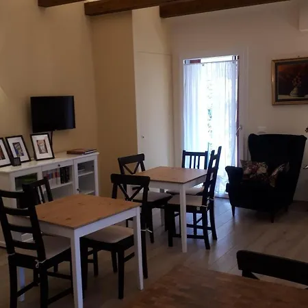 Vila Le Scuderie Di S.bakhita *