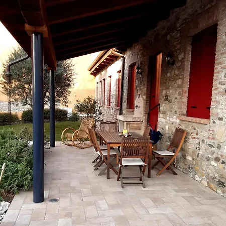 빌라 Le Scuderie Di S.bakhita 스키오