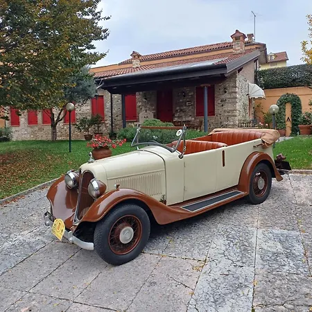 Le Scuderie Di S.bakhita 스키오